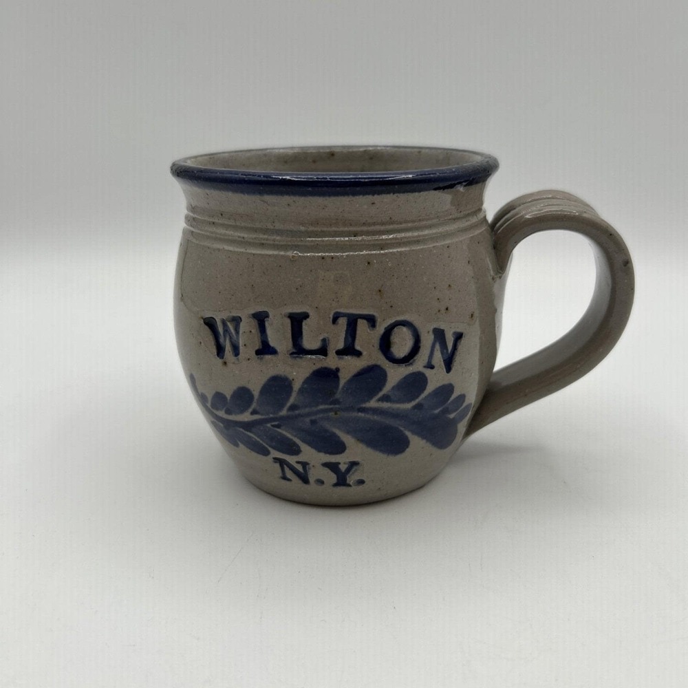 Westerwald‎ Pottery Stoneware Mug Signed 3.5 in Blue Leaf PA Made USA Wilton NY